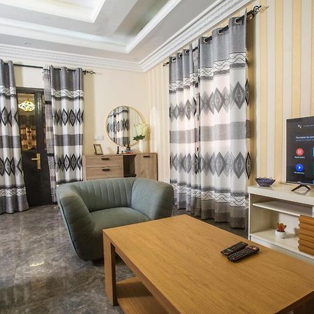 Repavi Lodge Yaounde Bagian luar foto
