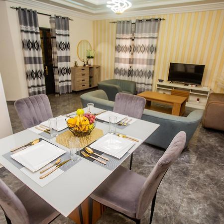 Repavi Lodge Yaounde Bagian luar foto